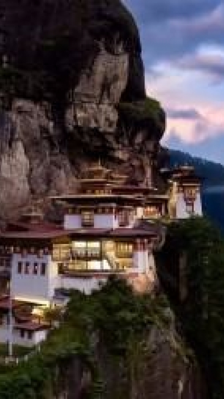 Обои Паро Такцанг, Паро, природа, горная станция, ориентир в разрешении 750x1334