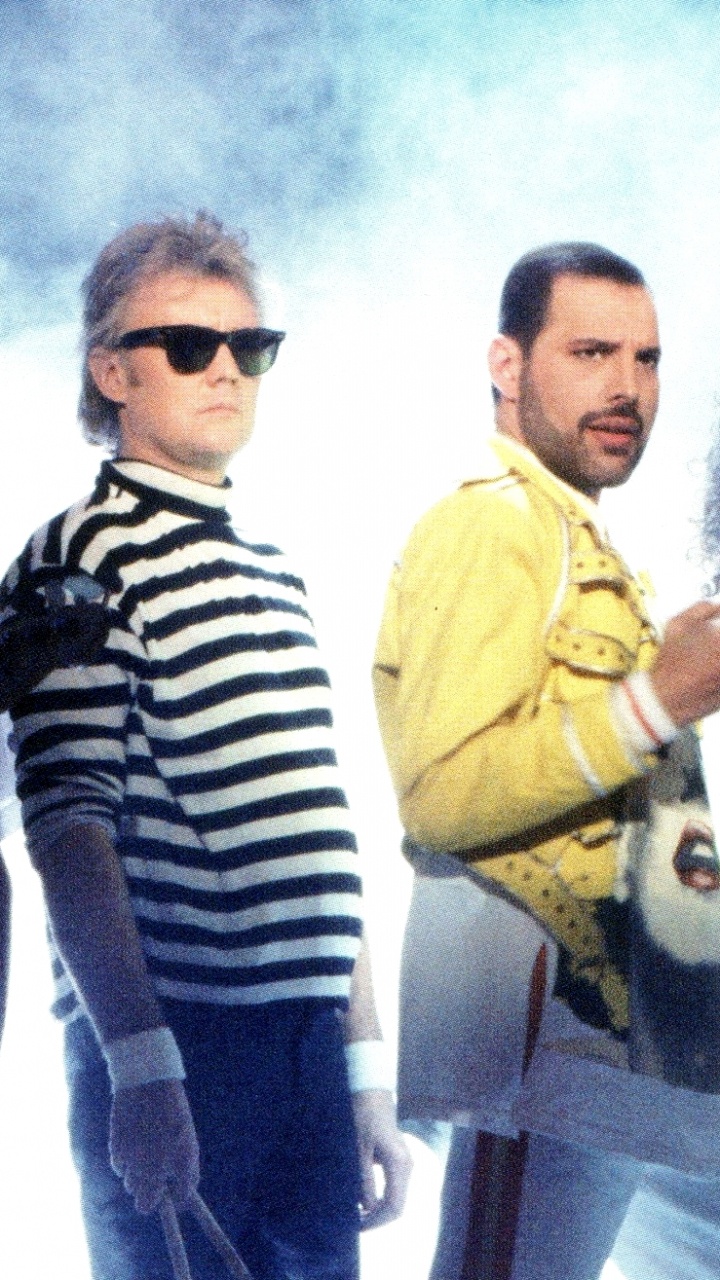 Обои Фредди Меркьюри, Брайан Мэй, Королева, музыкант, Богемская Рапсодия в разрешении 720x1280