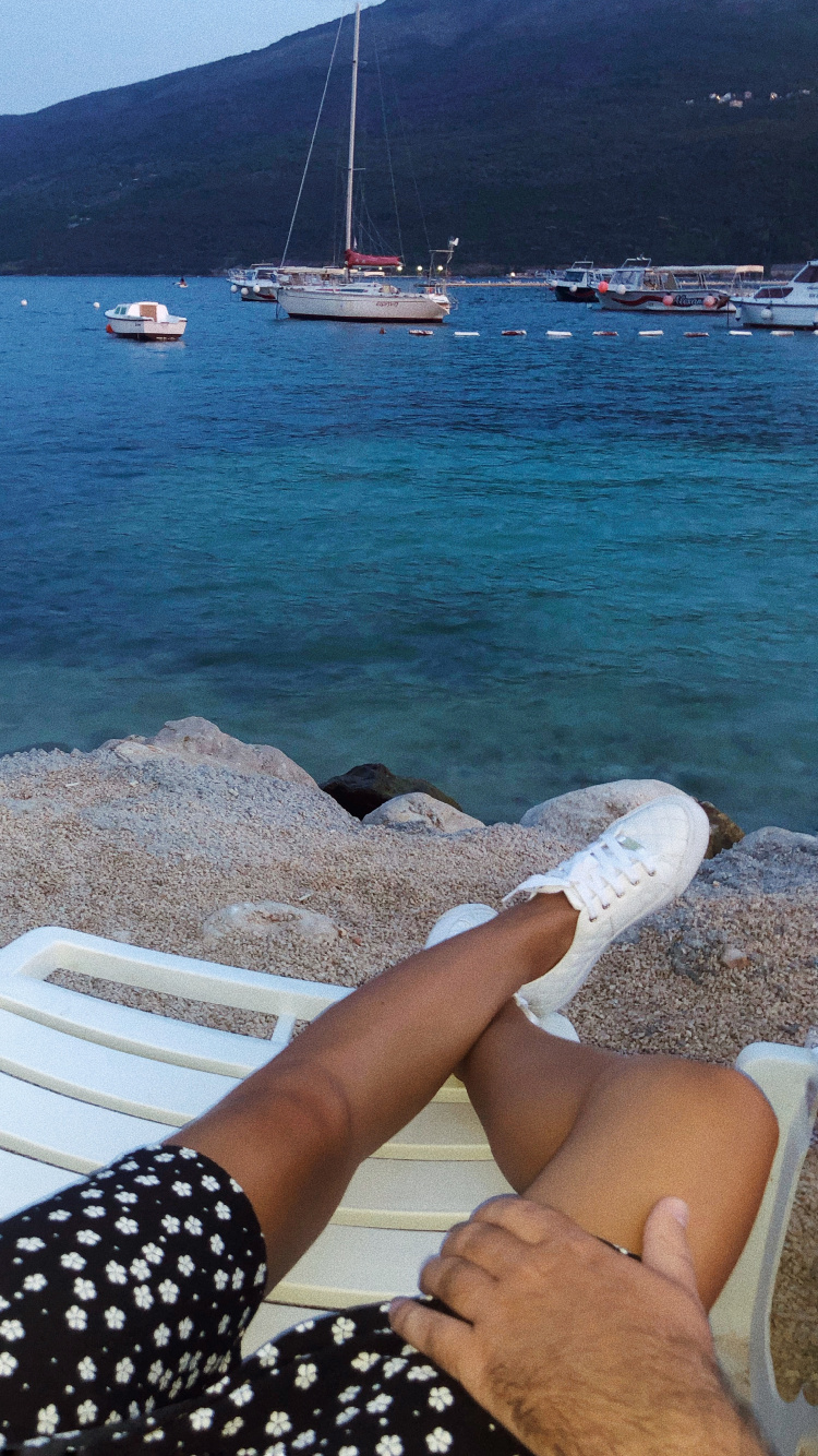 Обои море, яхта, вода, туризм, судно в разрешении 750x1334