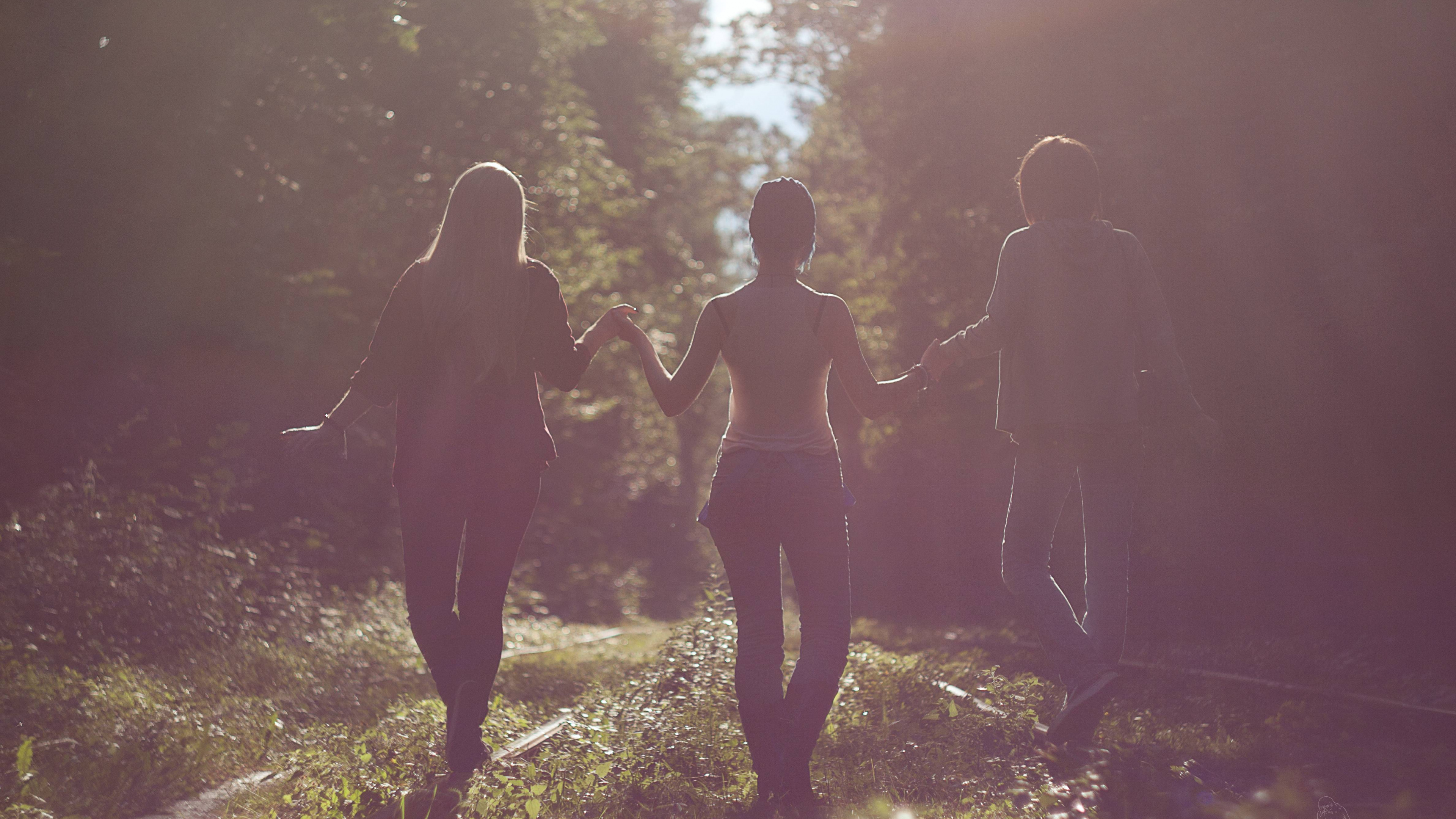 Обои Жизнь-Странная Штука, Макс Колфилд, Хлоя прайс, Рэйчел Эмбер, свет в разрешении 3840x2160