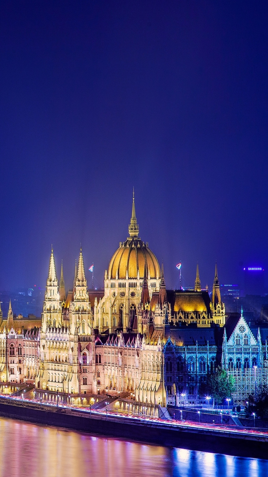 Обои Здание Венгерского Парламента, ночь, ориентир, город, городской пейзаж в разрешении 1080x1920