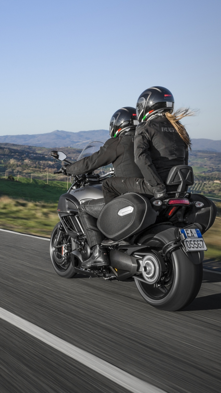 Обои ducati, ducati diavel, мотоцикл, дукати 1199, мотоспорт в разрешении 750x1334