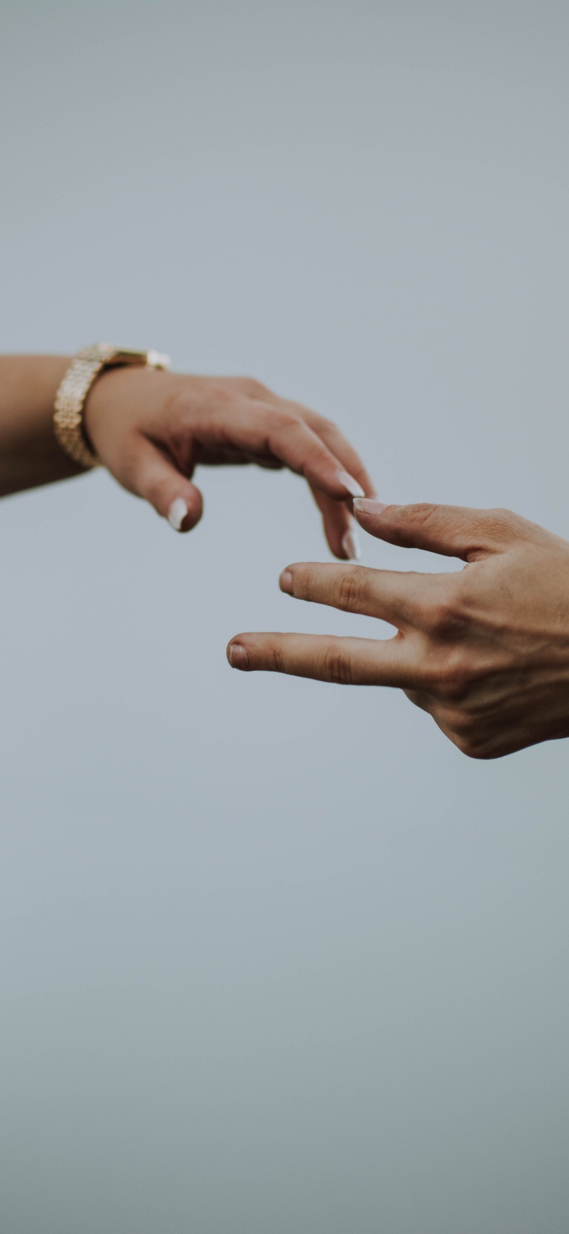 Обои палец, рука, жест, сустав, большой палец в разрешении 1125x2436