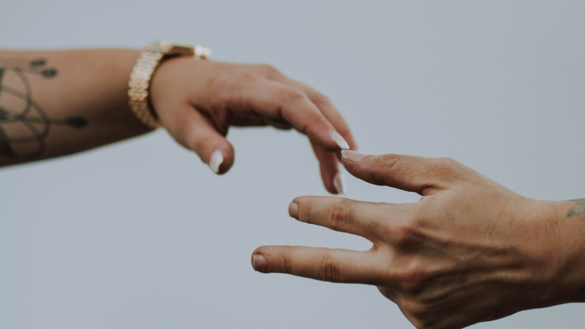 Обои палец, рука, жест, сустав, большой палец в разрешении 1920x1080