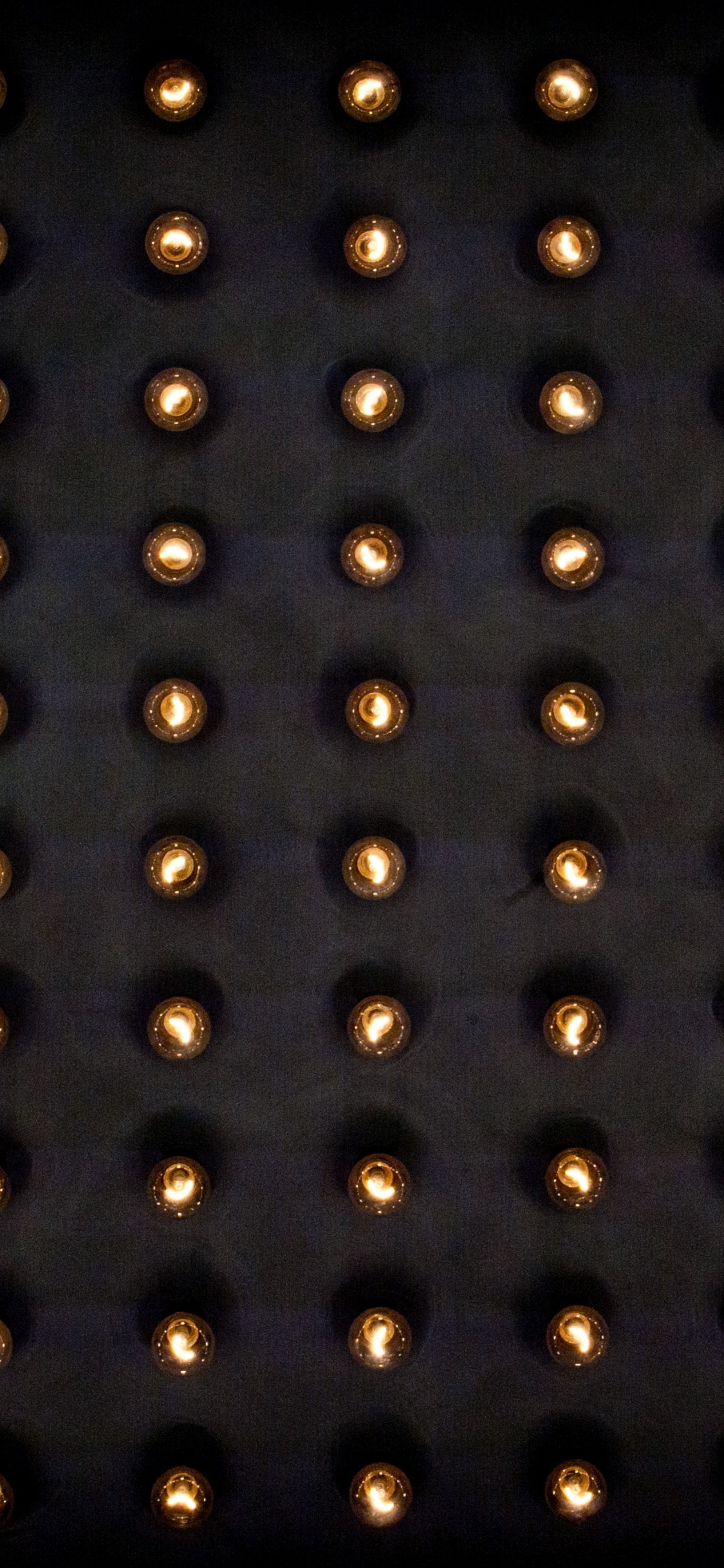 Обои электричество, Лампа накаливания, узор, дизайн, металл в разрешении 1125x2436