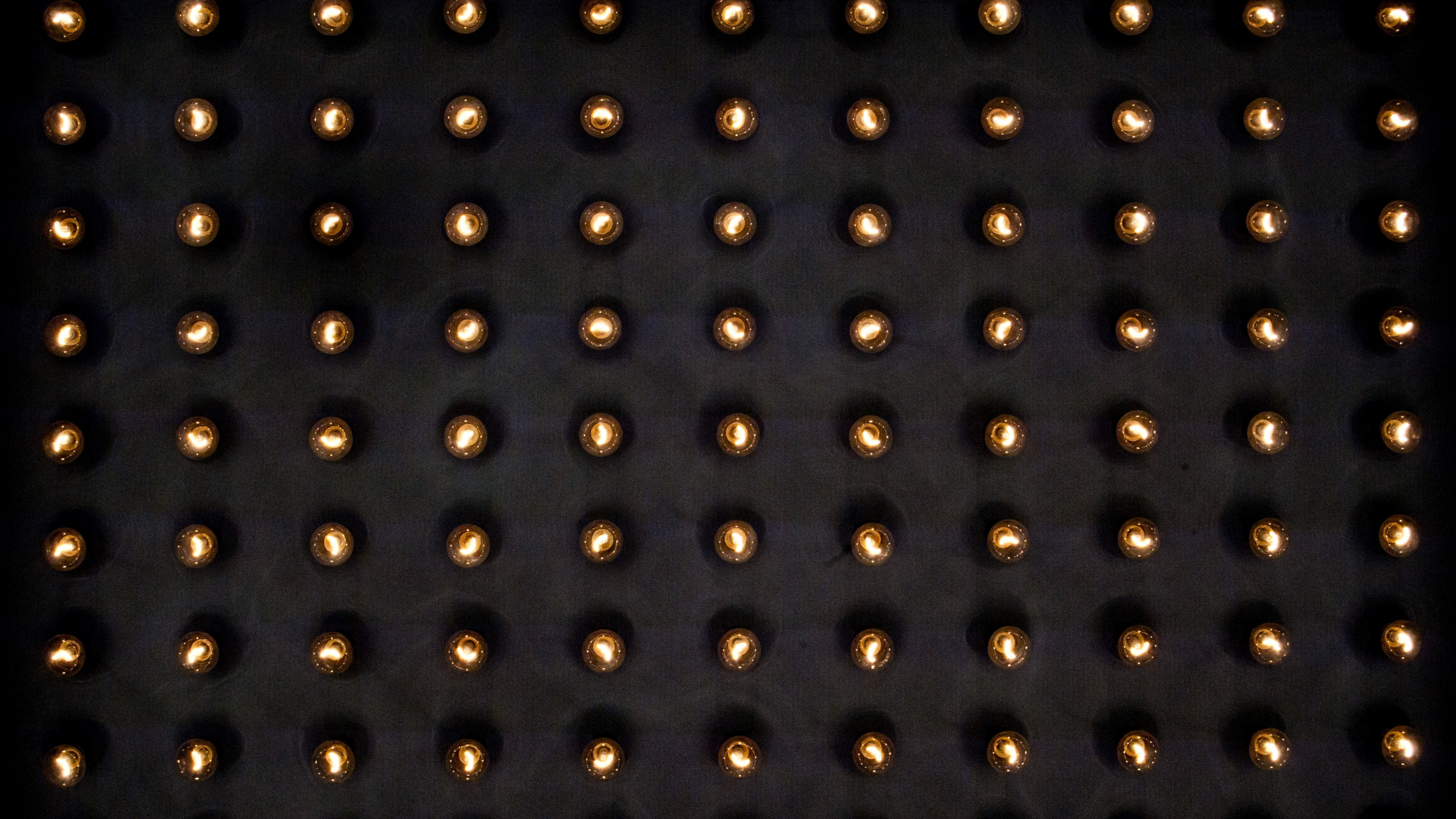 Обои электричество, Лампа накаливания, узор, дизайн, металл в разрешении 2560x1440