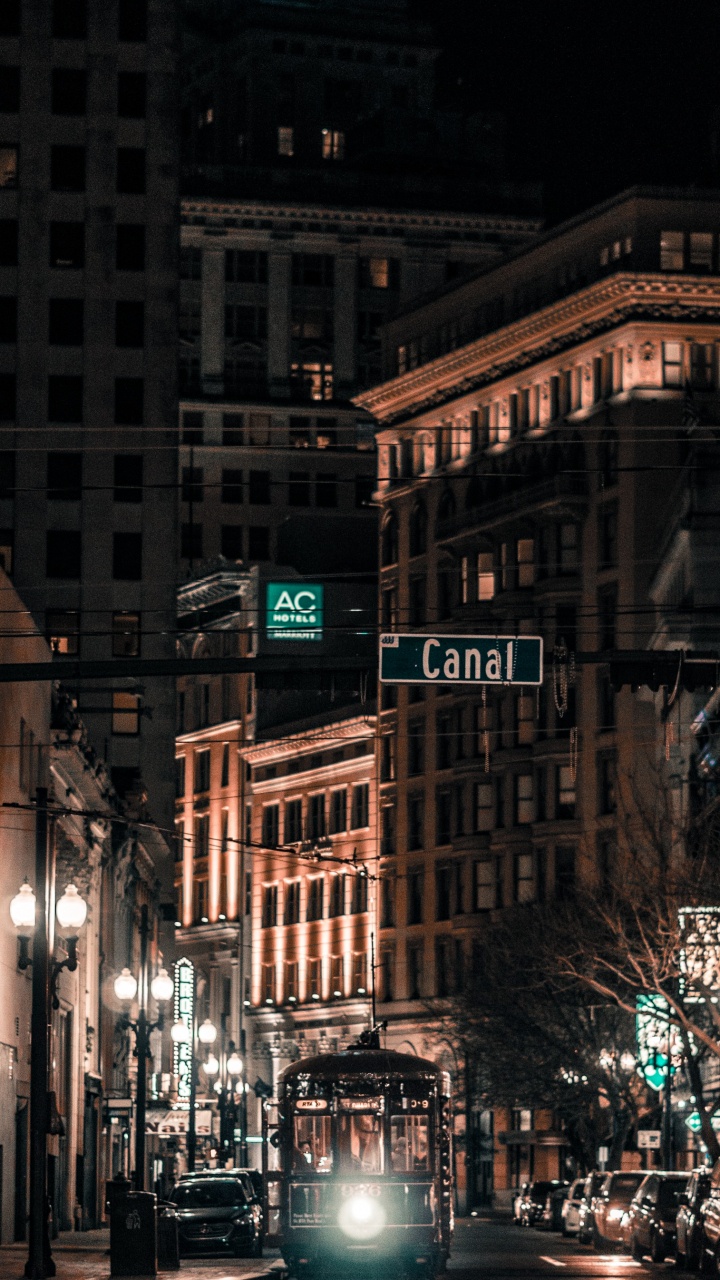 Обои новый Орлеан, здание, окно, свет, уличный фонарь в разрешении 720x1280