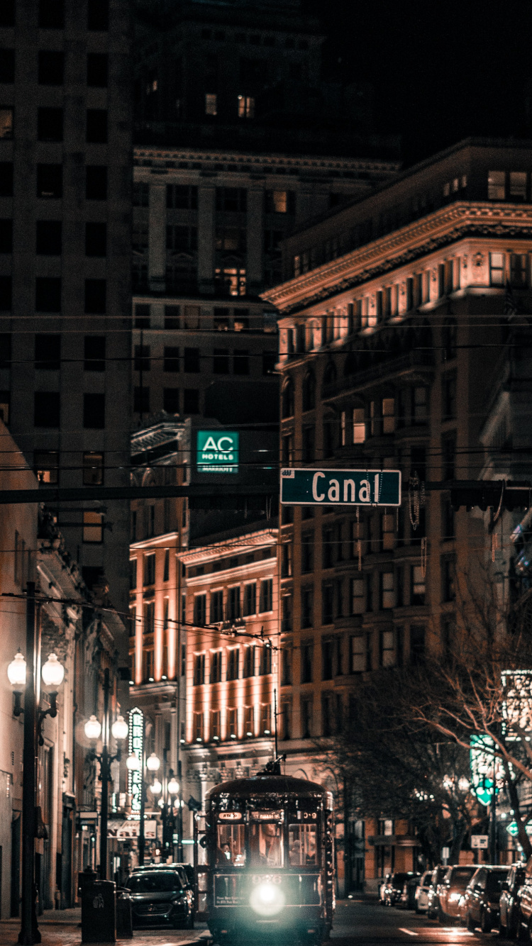 Обои новый Орлеан, здание, окно, свет, уличный фонарь в разрешении 750x1334