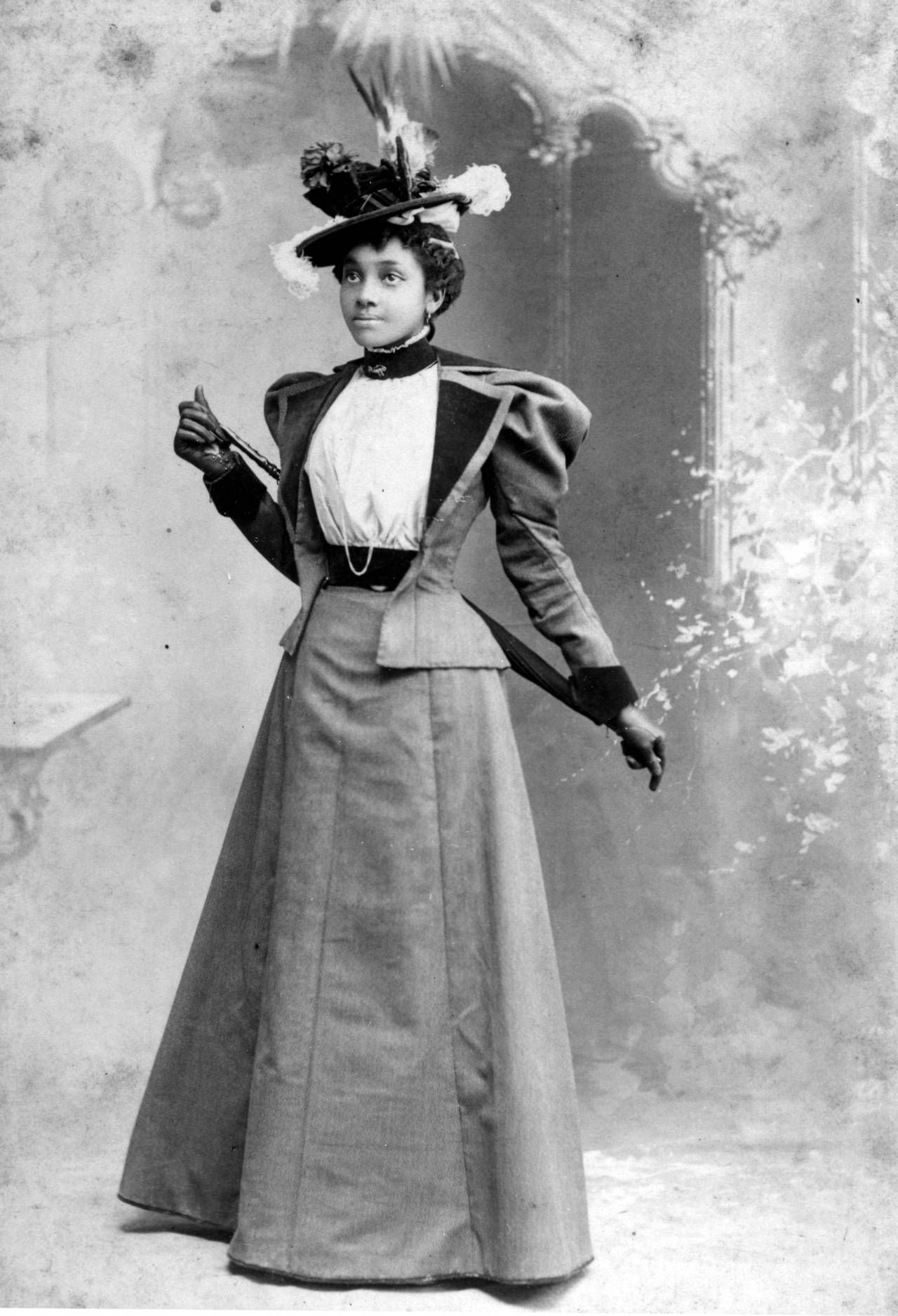 Как одевались в прошлом. Викторианская эпоха мода 1890. Викторианская эпоха 19 век женщины. Мода викторианской эпохи 19 век. Леди 19 века Викторианская эпоха.