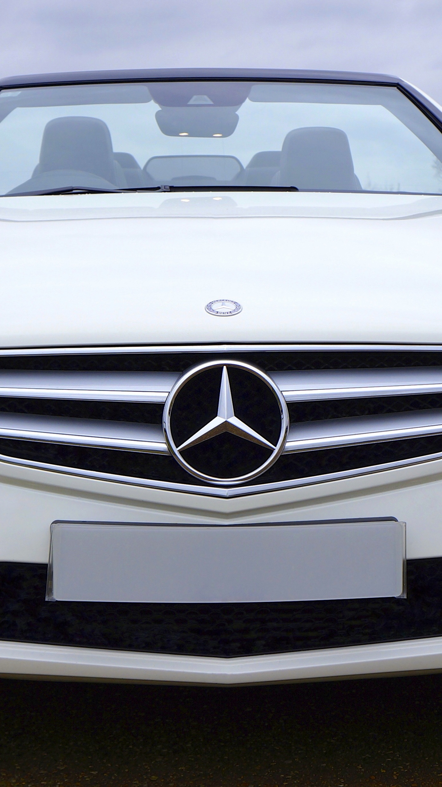 Обои Мерседес-Бенц Е-Класс, авто, бампер, Мерседес-Бенц автомобиль белый, 2010 Мерседес-Benz E-Класса в разрешении 1440x2560