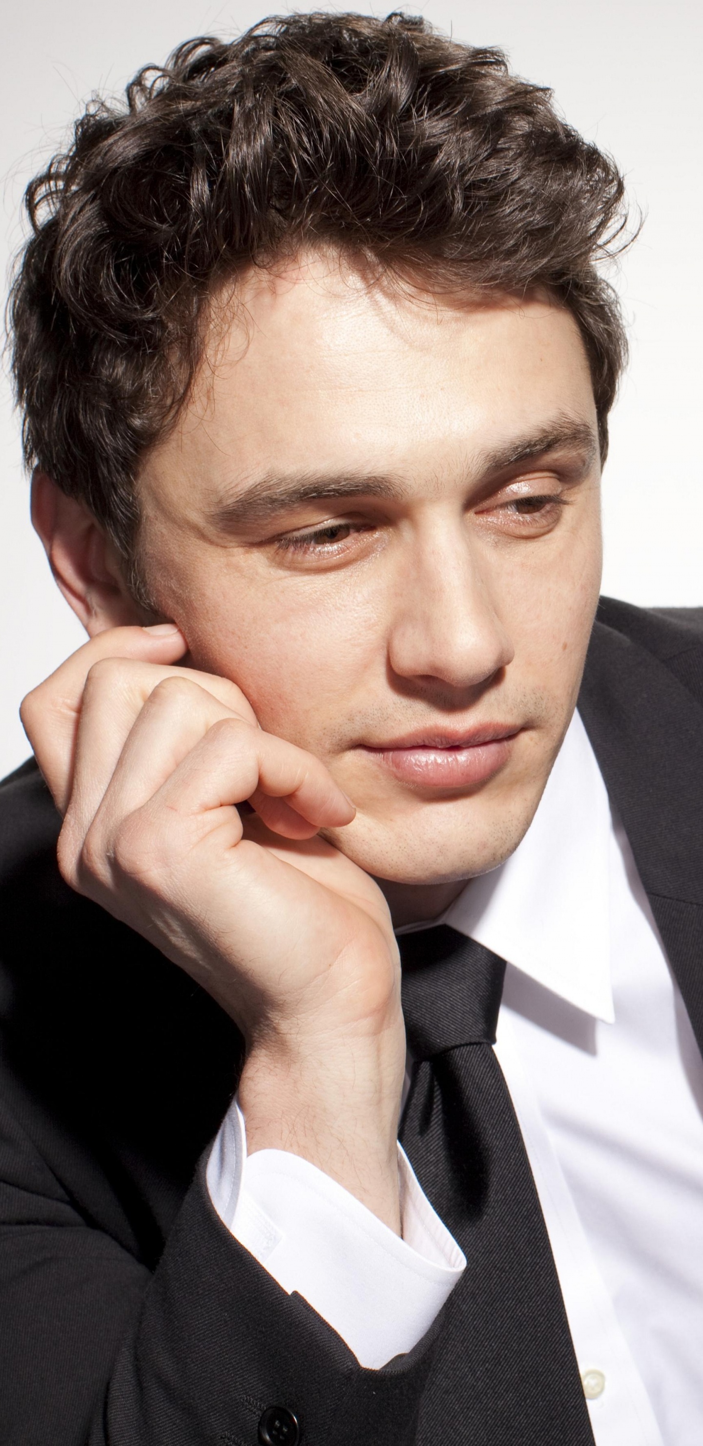 Обои Джеймс Франко, подбородок, официальная одежда, костюм, предприниматель в разрешении 1440x2960