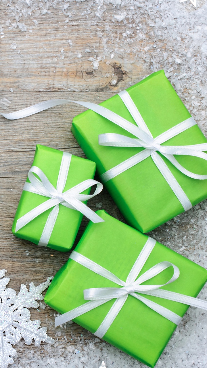 Обои Рождественский подарок, подарок, Рождественский день, праздник, зеленый в разрешении 720x1280