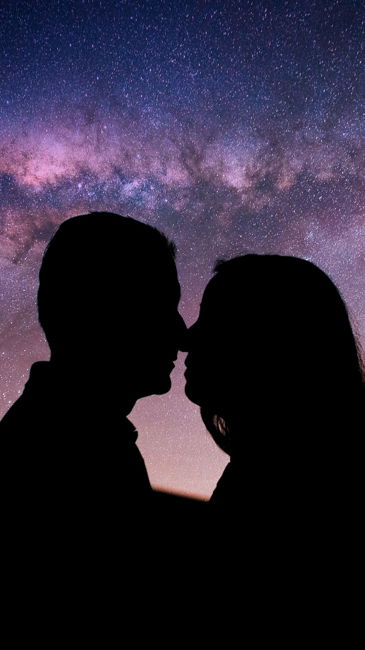 Обои любовь, ночь, роман, атмосфера, облако в разрешении 720x1280
