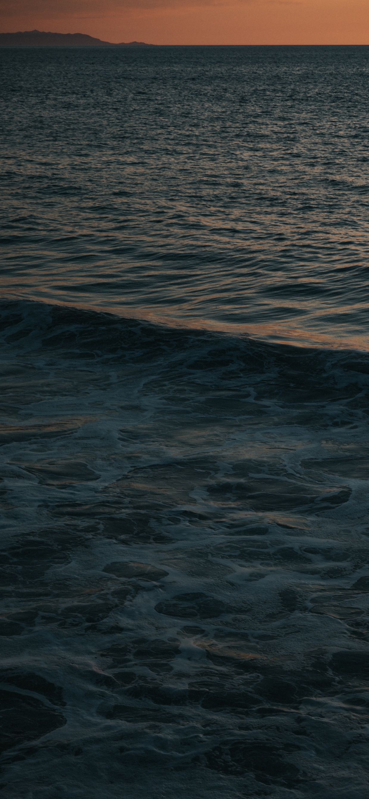 Обои небо, вода, звук, водоем, океан в разрешении 1242x2688