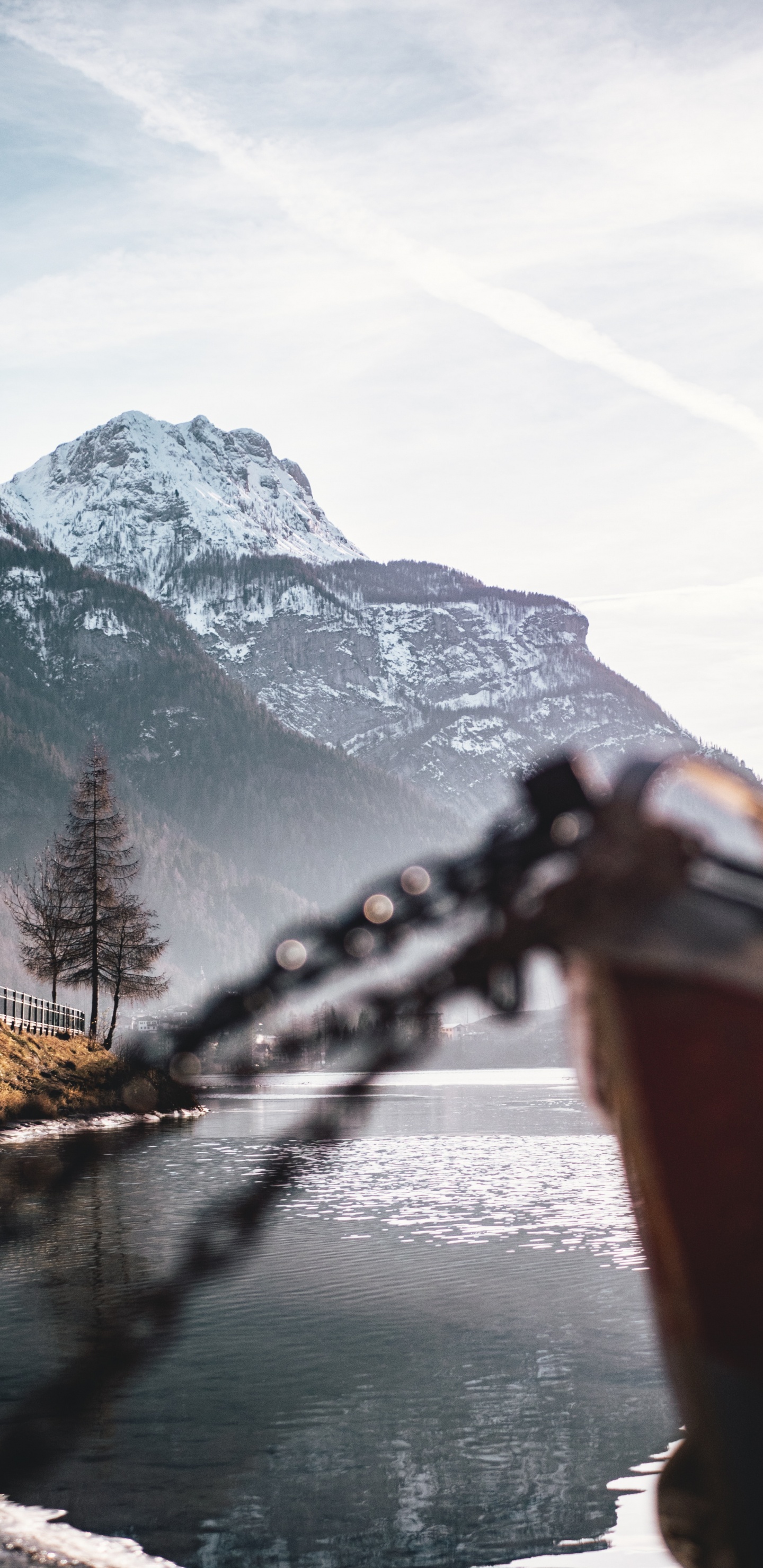 Обои гора, вода, горный рельеф, природный ландшафт, снег в разрешении 1440x2960