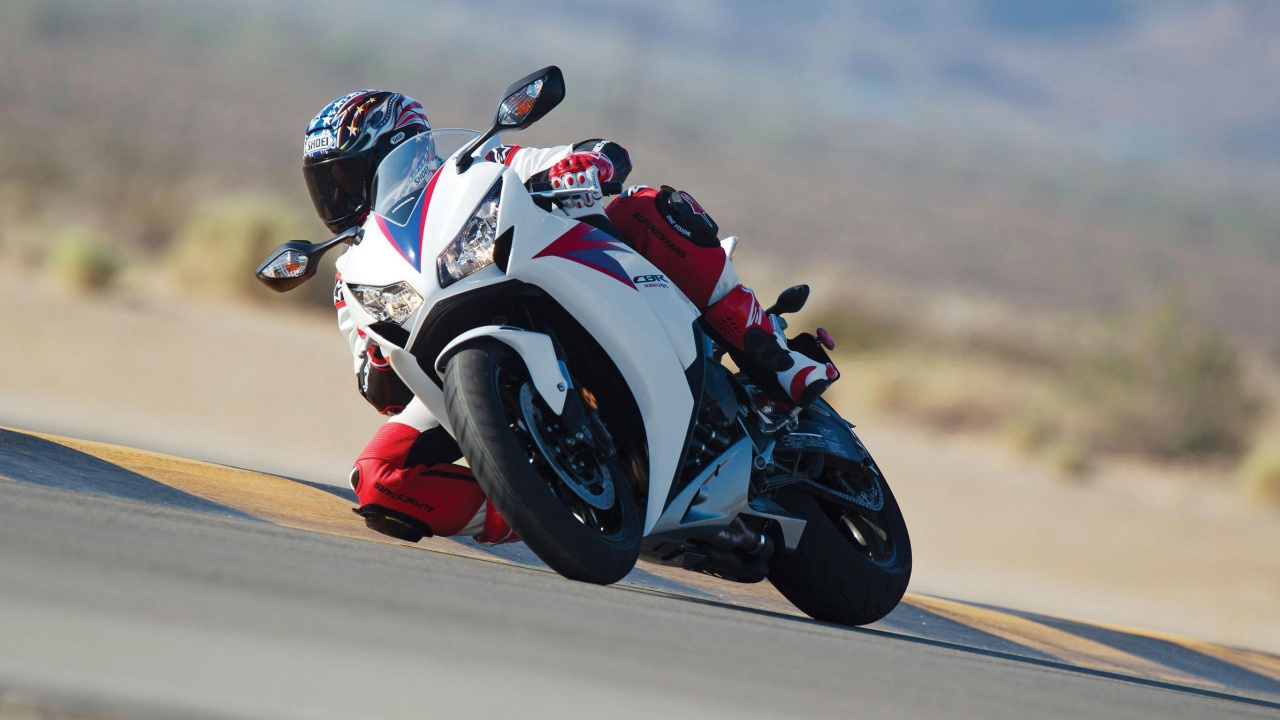 Обои Honda Motor Company, мотоцикл, шоссейные, супербайк, мотоспорт в разрешении 1280x720