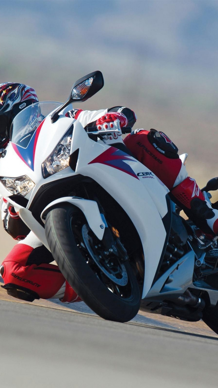 Обои Honda Motor Company, мотоцикл, шоссейные, супербайк, мотоспорт в разрешении 750x1334