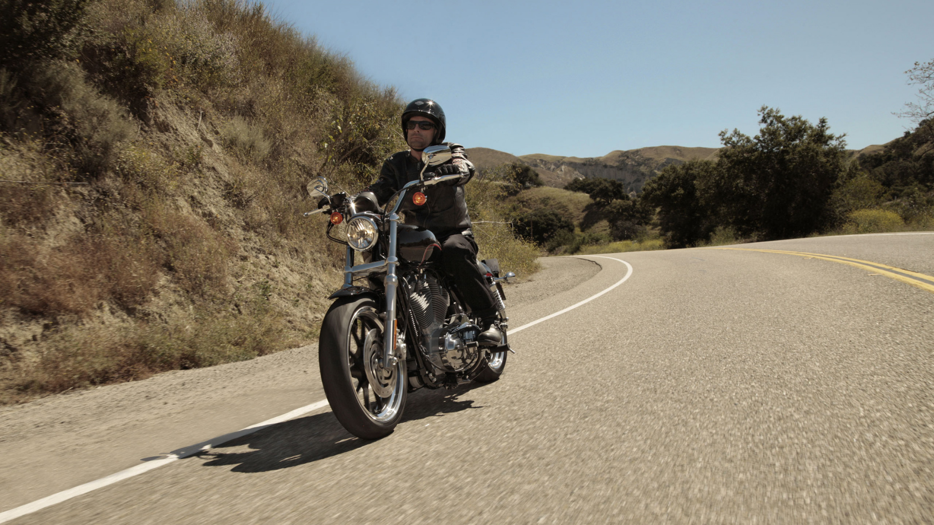 Обои мотоцикл, мотоспорт, дорога, асфальт, крейсер в разрешении 1920x1080