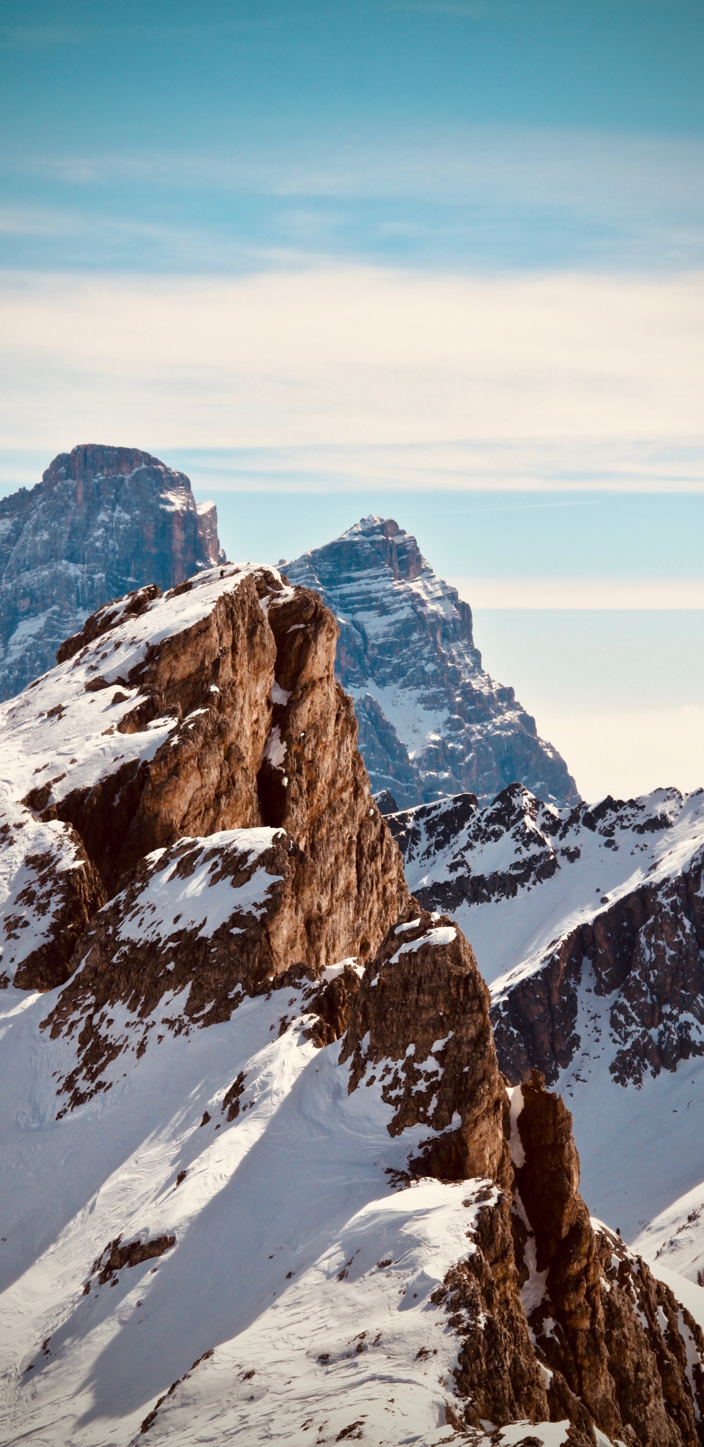 Обои гора, горный хребет, горный рельеф, хребет, Альпы в разрешении 1440x2960