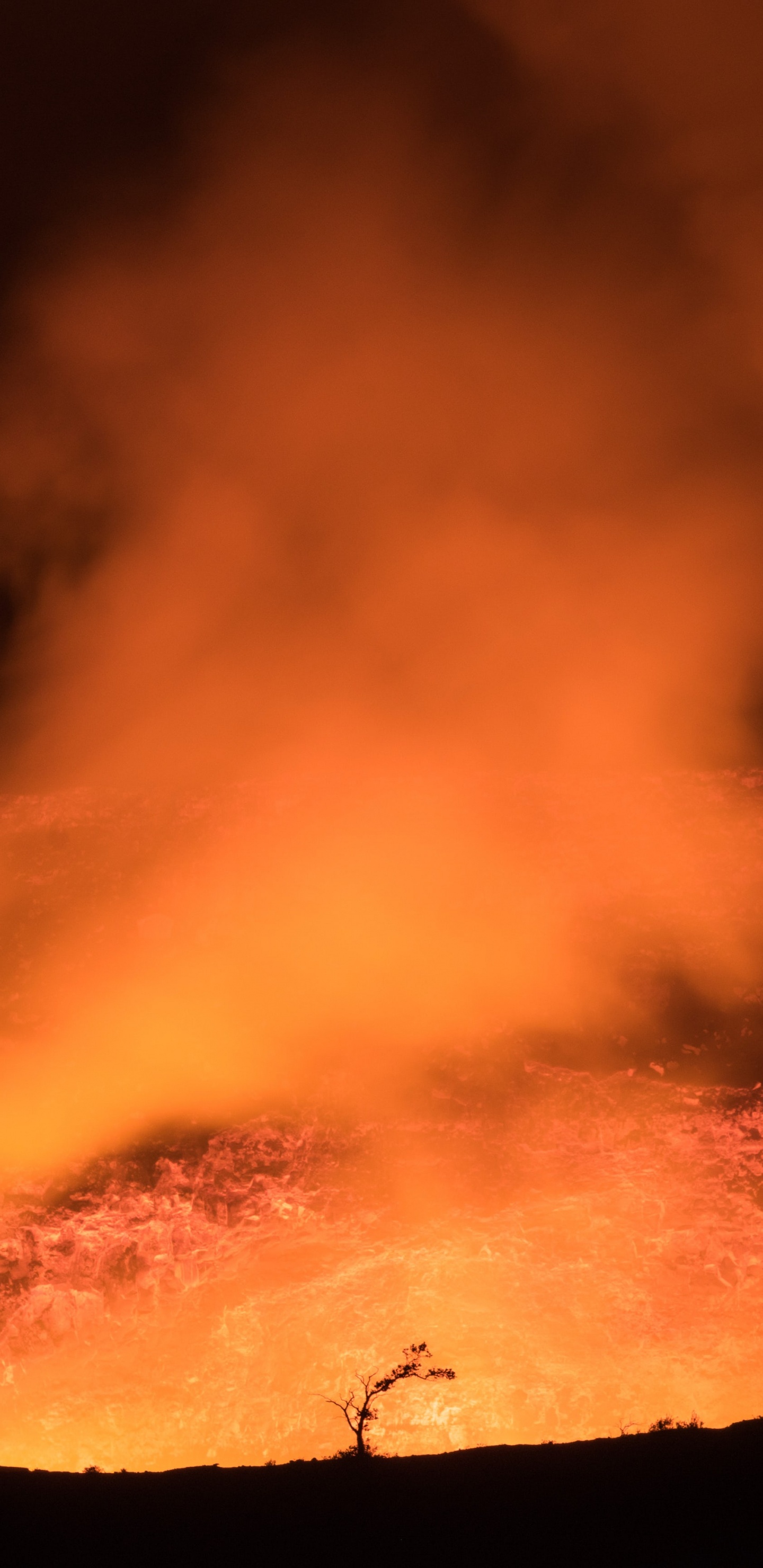 Обои пламя, атмосфера, дым, огонь, геология в разрешении 1440x2960