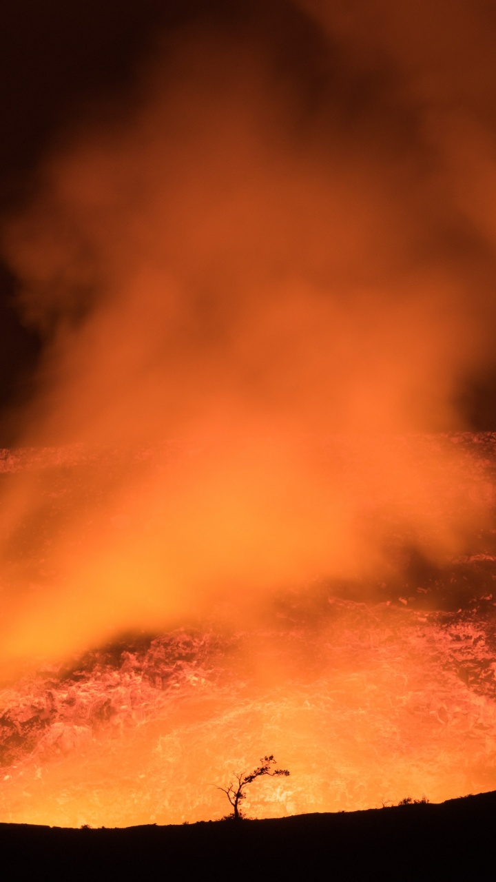 Обои пламя, атмосфера, дым, огонь, геология в разрешении 720x1280