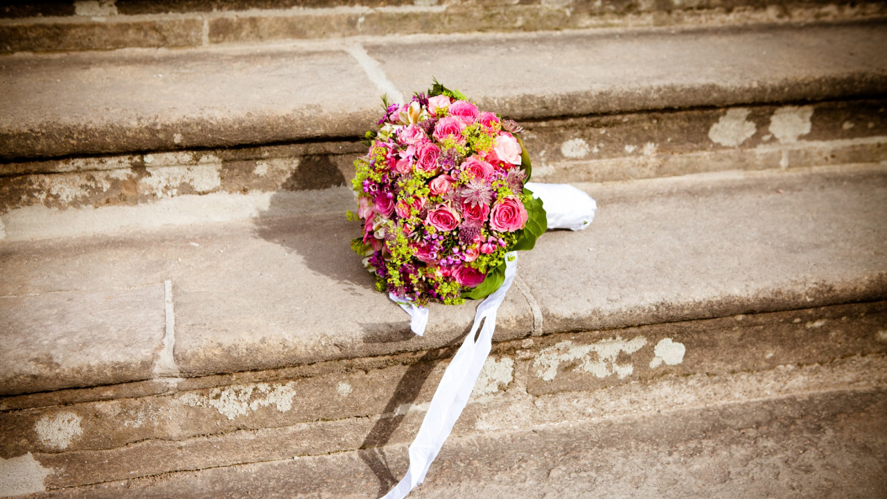 Обои цветочный букет, цветок, цветочный дизайн, Роза, свадьба в разрешении 1280x720