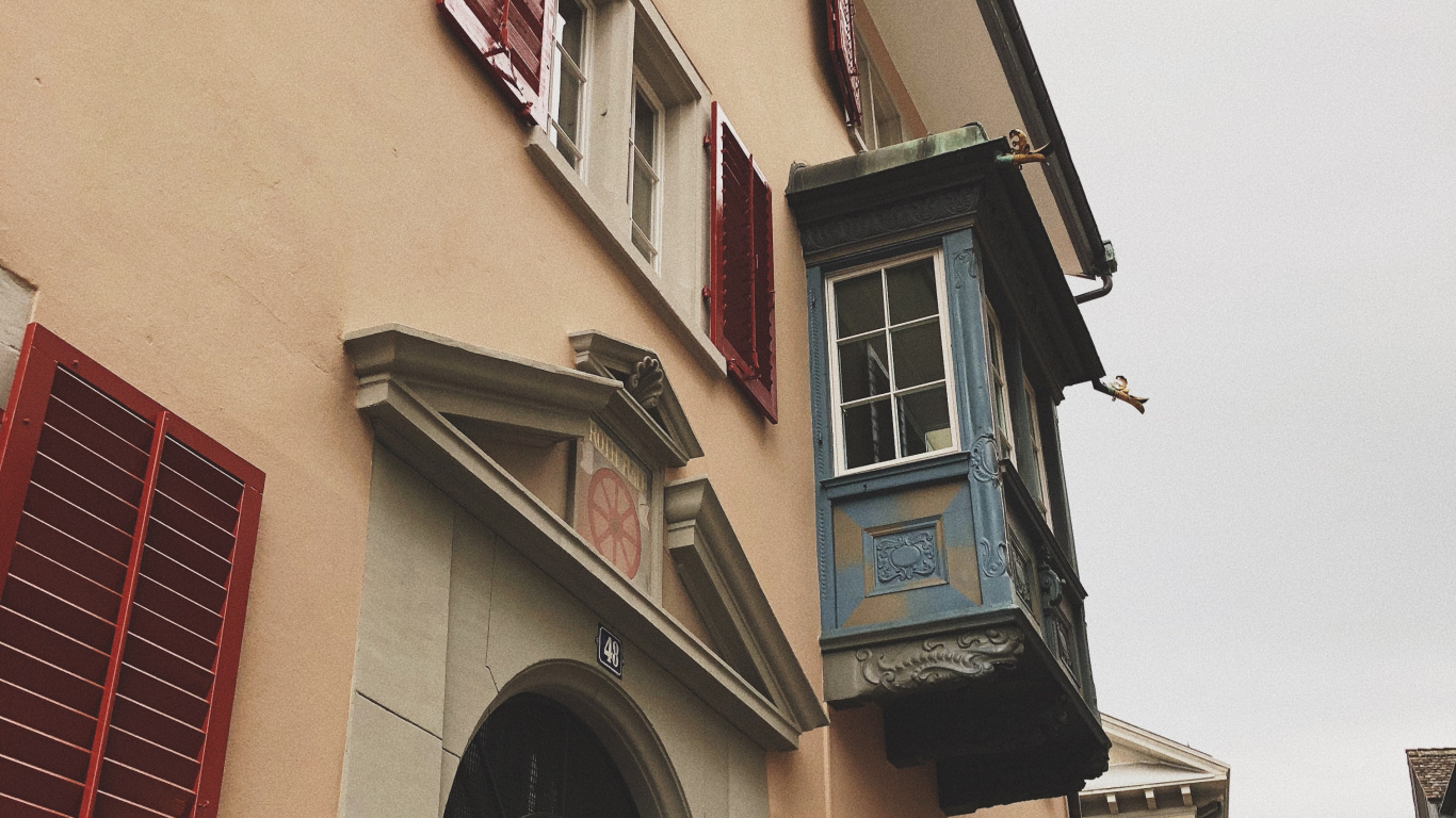 Обои Хаус, балкон, крыша, свойство, фасад в разрешении 1366x768