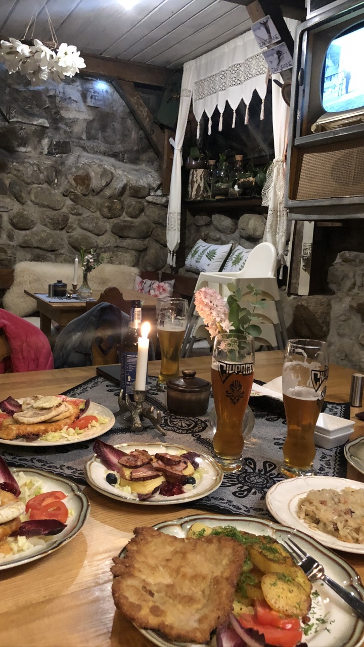 Обои завтрак, поздний завтрак, блюда, освещение, хлеб в разрешении 720x1280