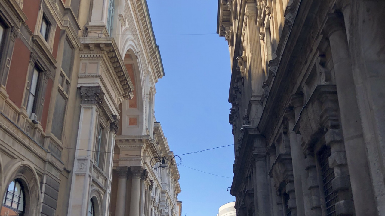 Обои ориентир, дневное время, архитектура, дорога, соседство в разрешении 1280x720