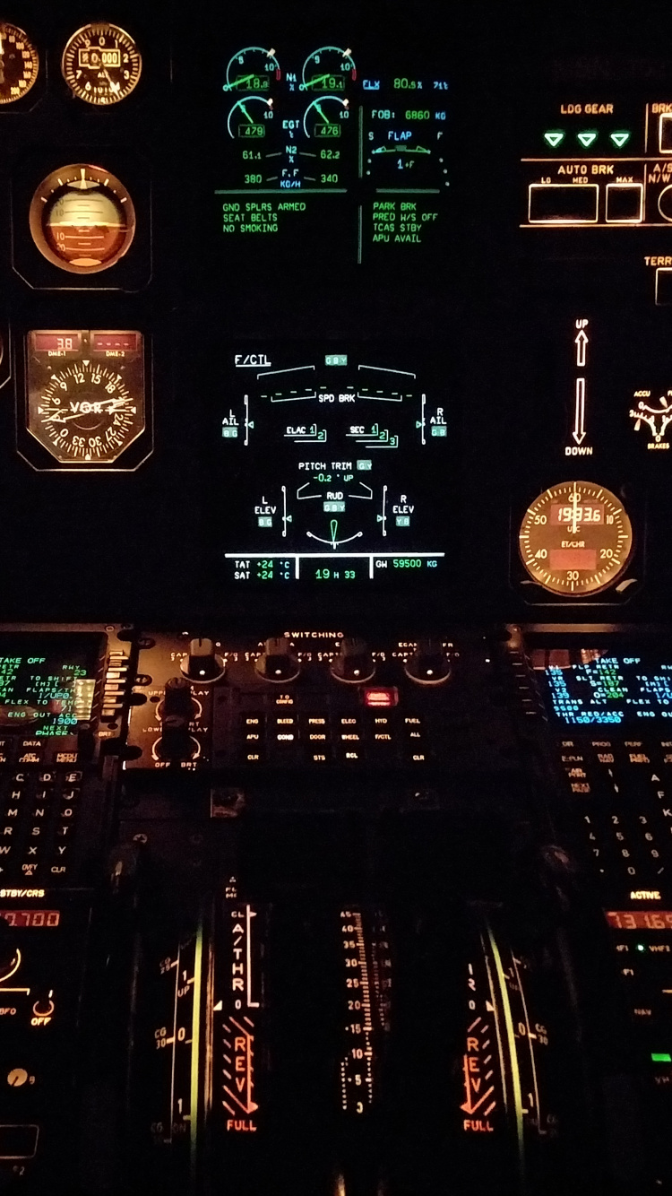 Обои электроника, кубрик, Пилотажные приборы, технологии, авто в разрешении 750x1334