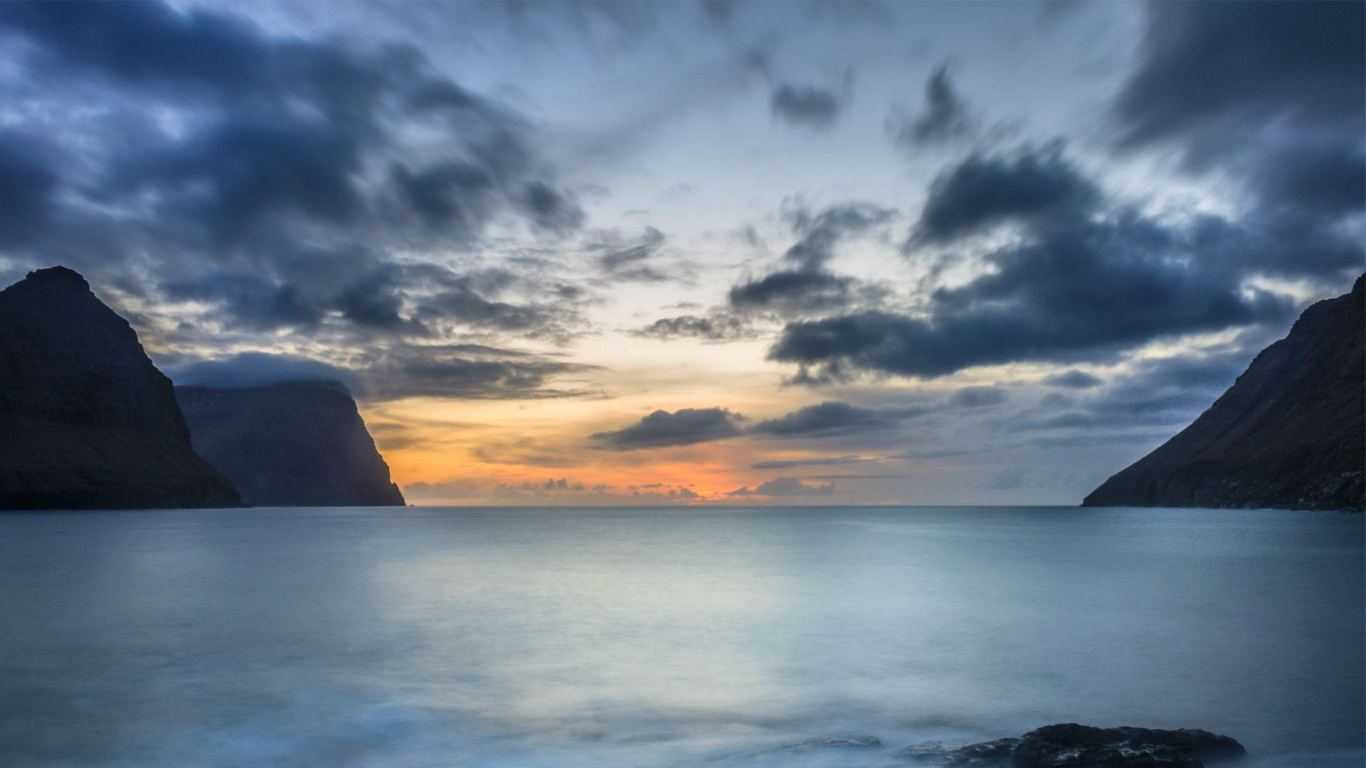 Обои природа, море, облако, океан, ветровая волна в разрешении 1366x768