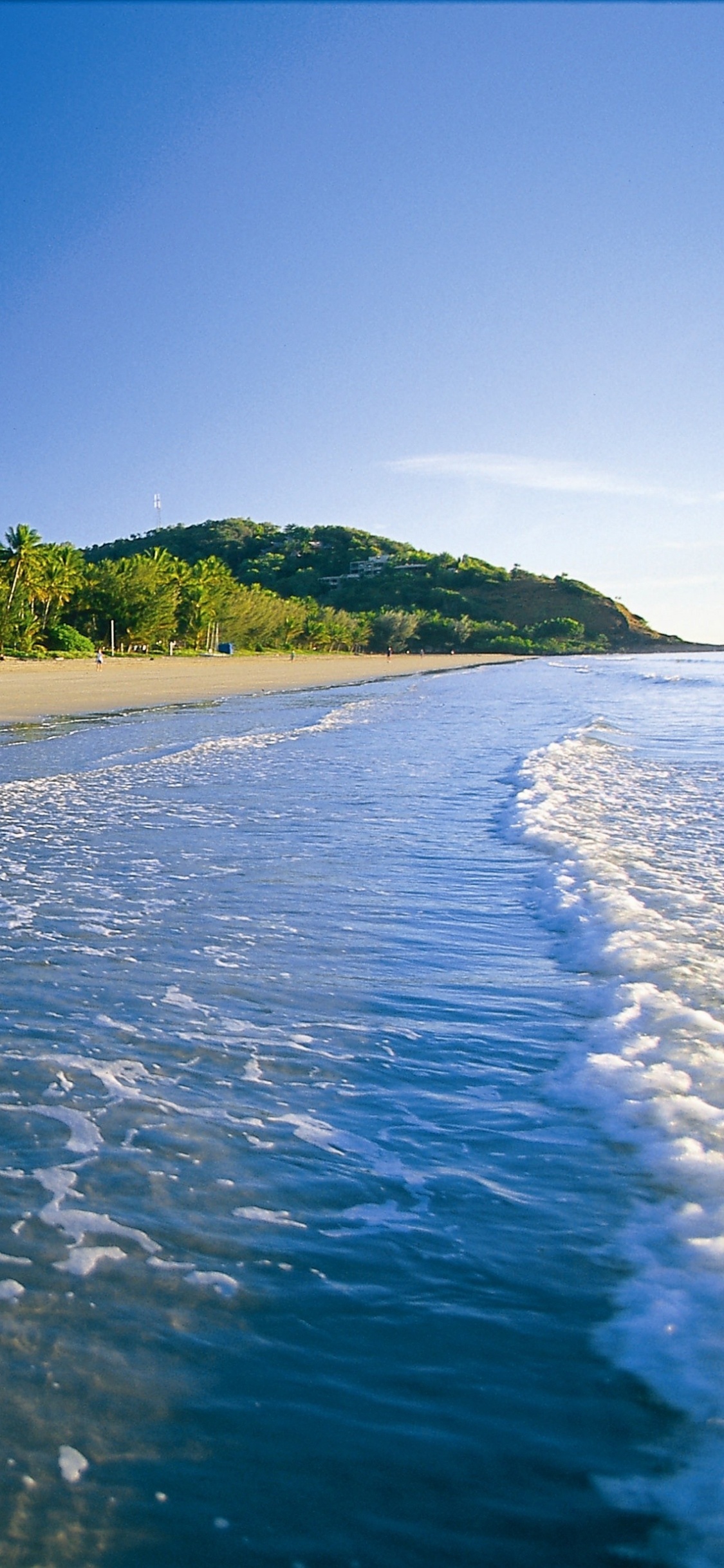 Обои водоем, море, океан, берег, вода в разрешении 1125x2436