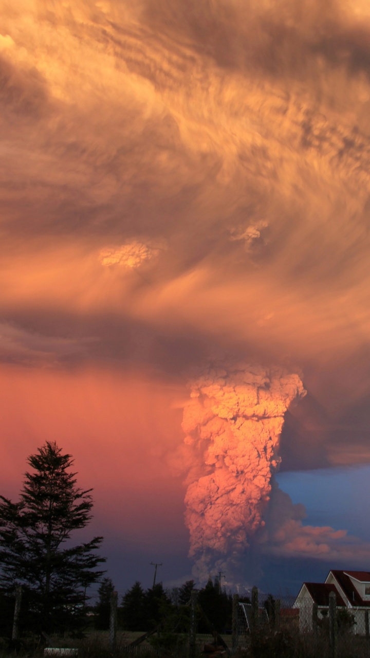 Обои Кальбуко, Пуэрто-Варас, Пуэрто-Монт, вулкан, облако в разрешении 720x1280