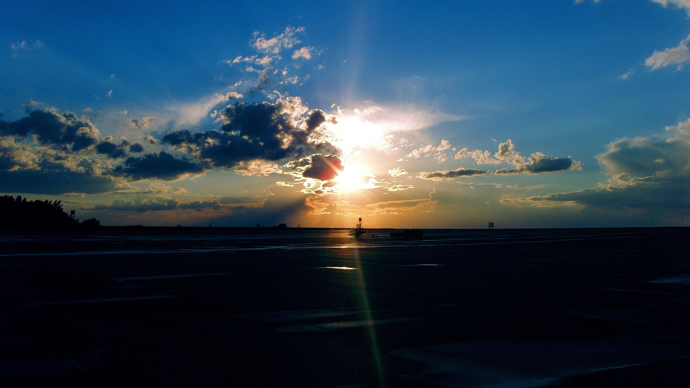 Обои закат, облако, горизонт, солнце, море в разрешении 1366x768