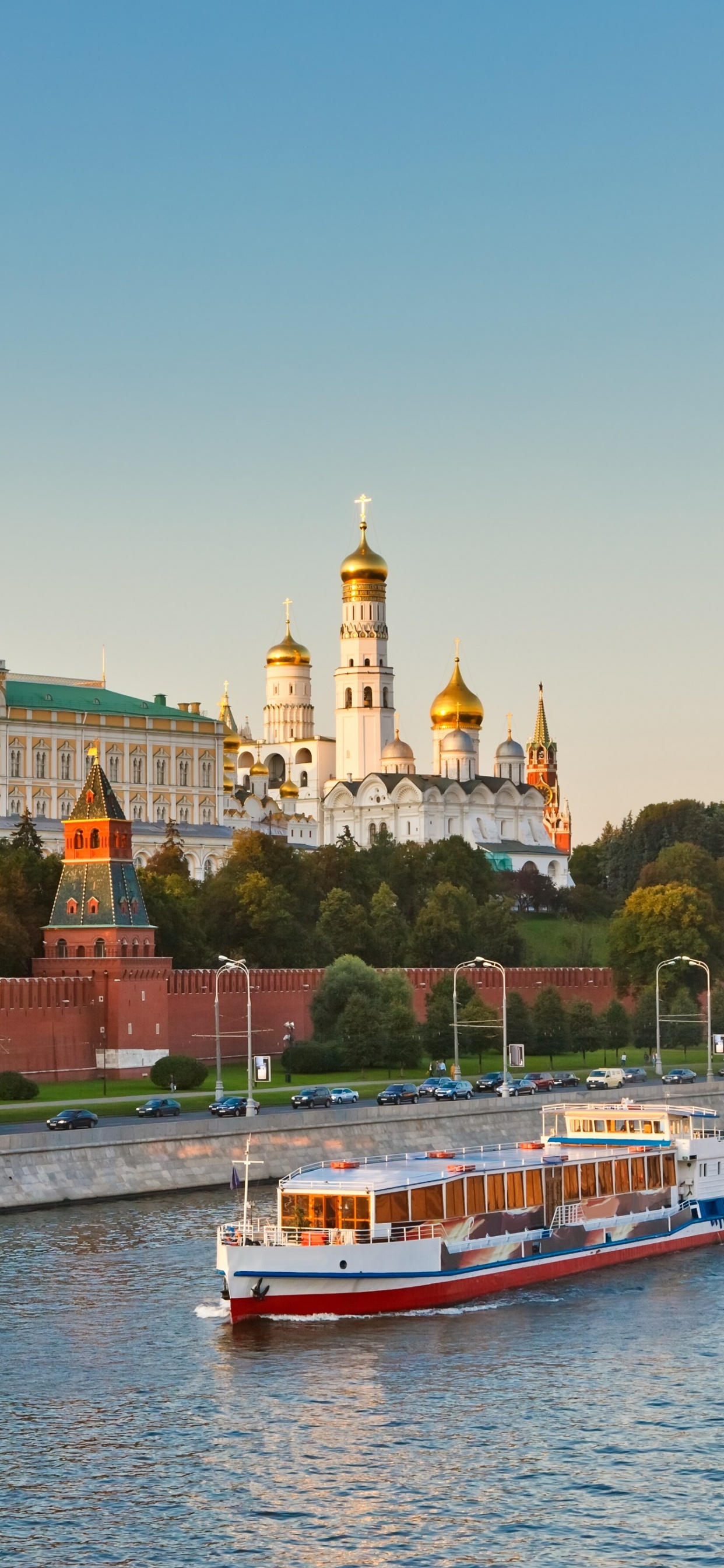 Обои Красная площадь, Санкт Петербург, достопримечательность, путешествие, туризм в разрешении 1242x2688