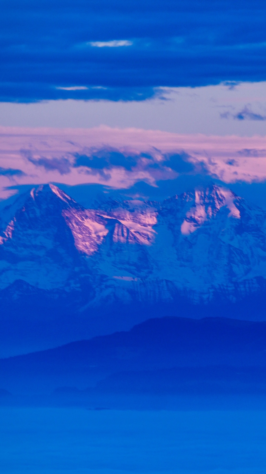 Обои Эйгер, синий, горный рельеф, гора, горный хребет в разрешении 1080x1920
