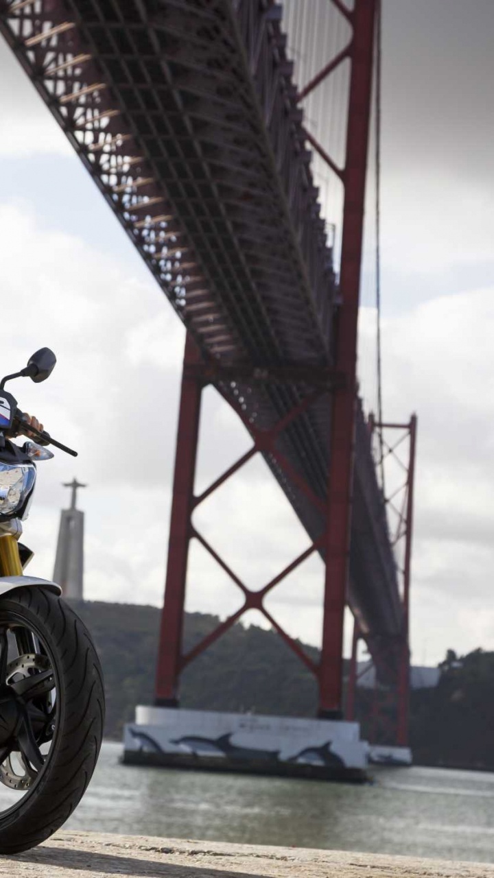 Обои БМВ G310R, мотоцикл, Одиночн-цилиндр двигателя, мотоспорт, каскадер в разрешении 720x1280