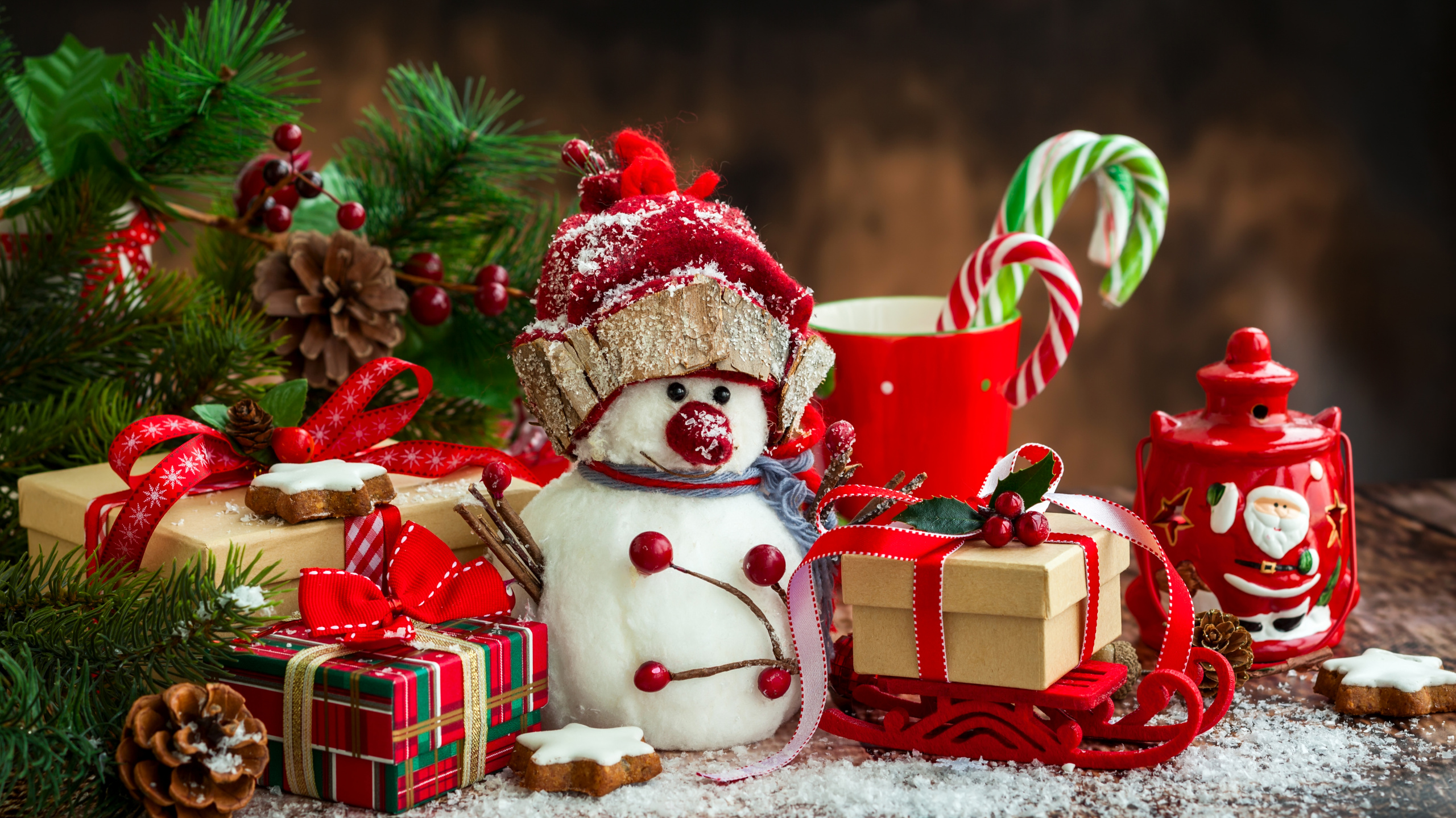 Обои Рождественский день, рождественский орнамент, Рождество, Рождественские украшения, Снеговик в разрешении 2560x1440