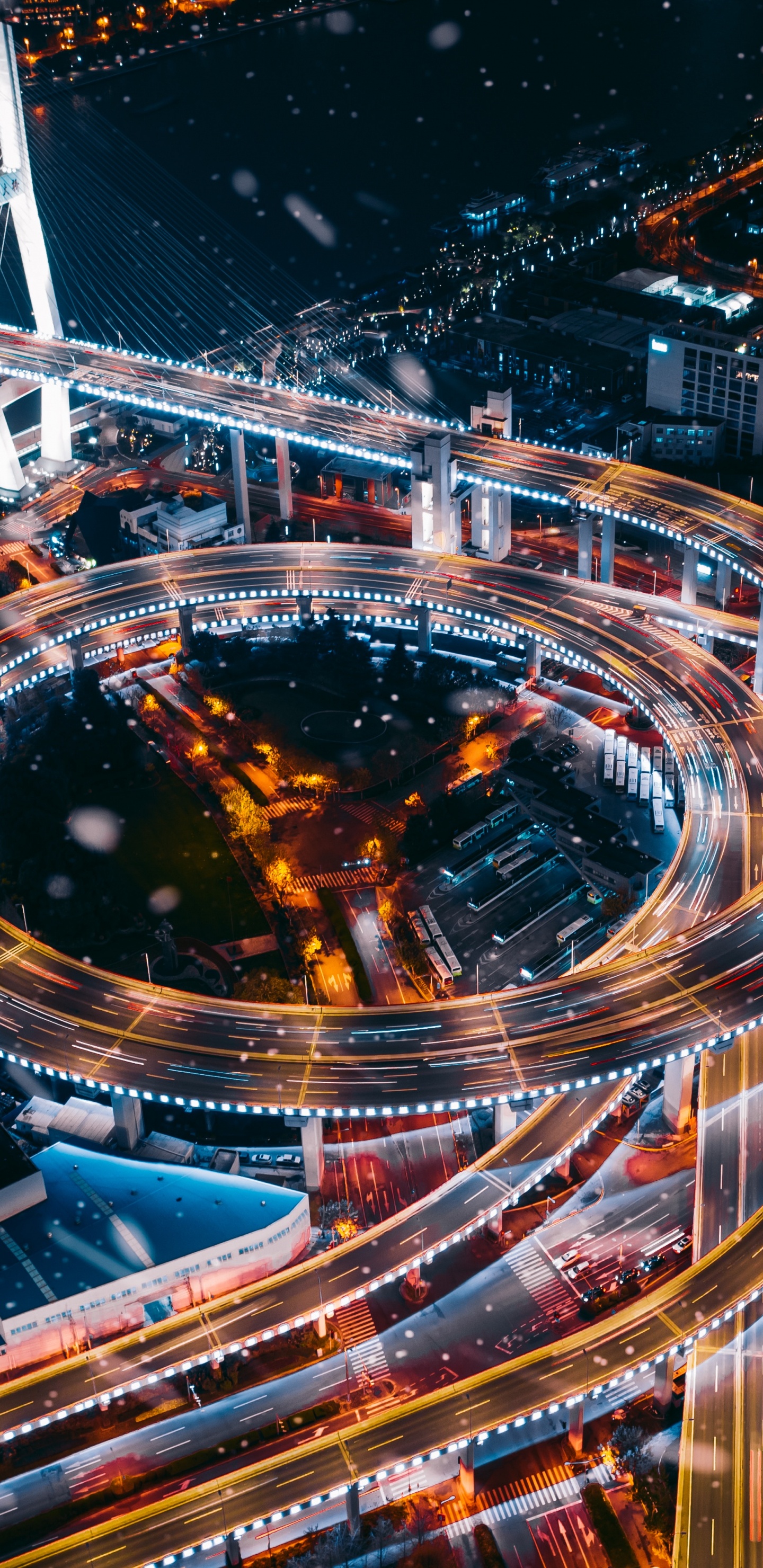 Обои ночь, метрополия, городской район, городской пейзаж, город в разрешении 1440x2960