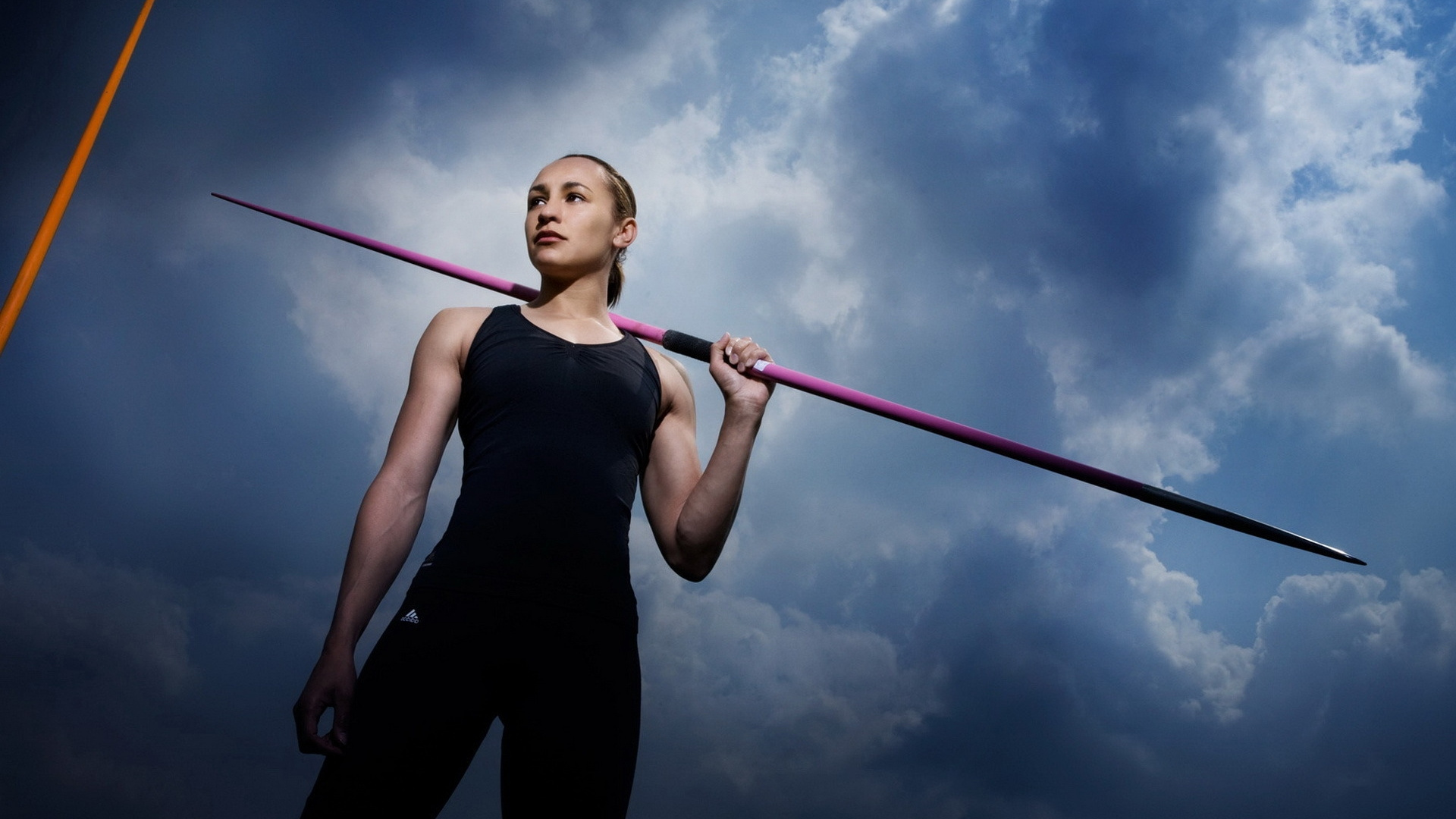 Обои спортсмен, облако, прыжки, веселье, стояние в разрешении 1920x1080