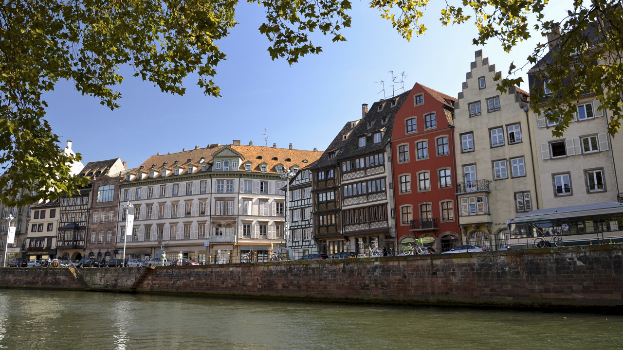 Обои Страсбург, город, водный путь, канал, городок в разрешении 1280x720