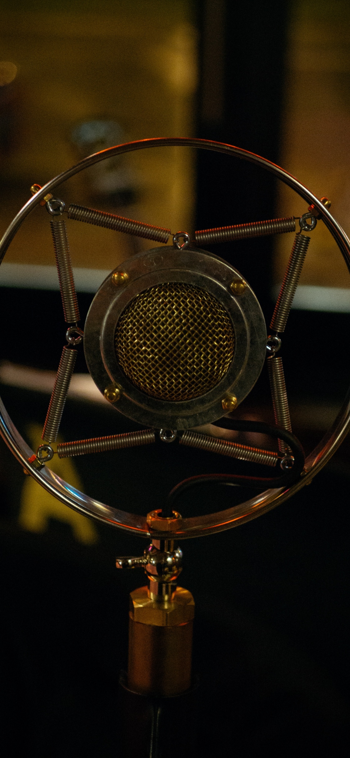 Обои микрофон, звуковое оборудование, Механический вентилятор, видео, звук в разрешении 1125x2436