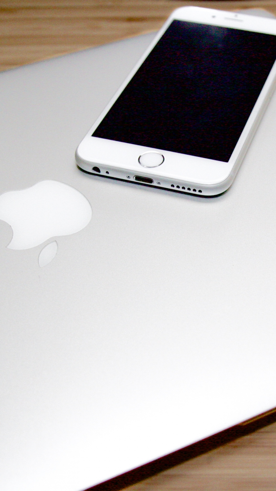 Обои Apple МасВоок Pro, apple, смартфон, гаджет, белые в разрешении 1080x1920