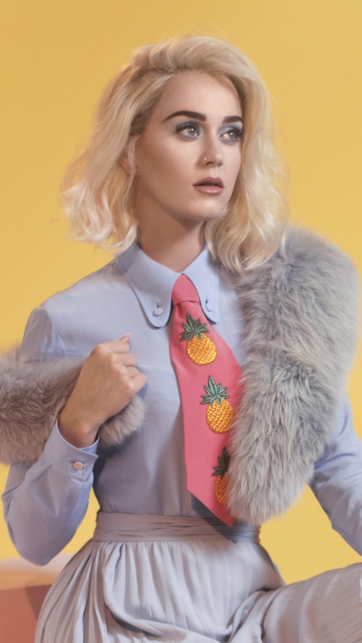 Обои Кэти Перри, одежда, желтый, мех, фэшн в разрешении 720x1280