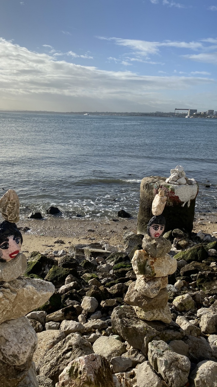 Обои море, вода, доставка валуна м, побережье, туризм в разрешении 720x1280