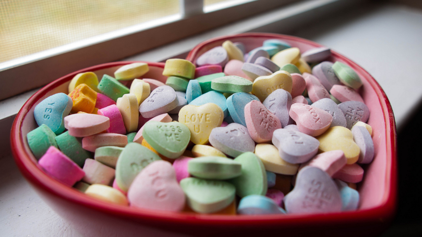 Обои День Святого Валентина, сердце, сладость, пища, возлюбленных в разрешении 1366x768