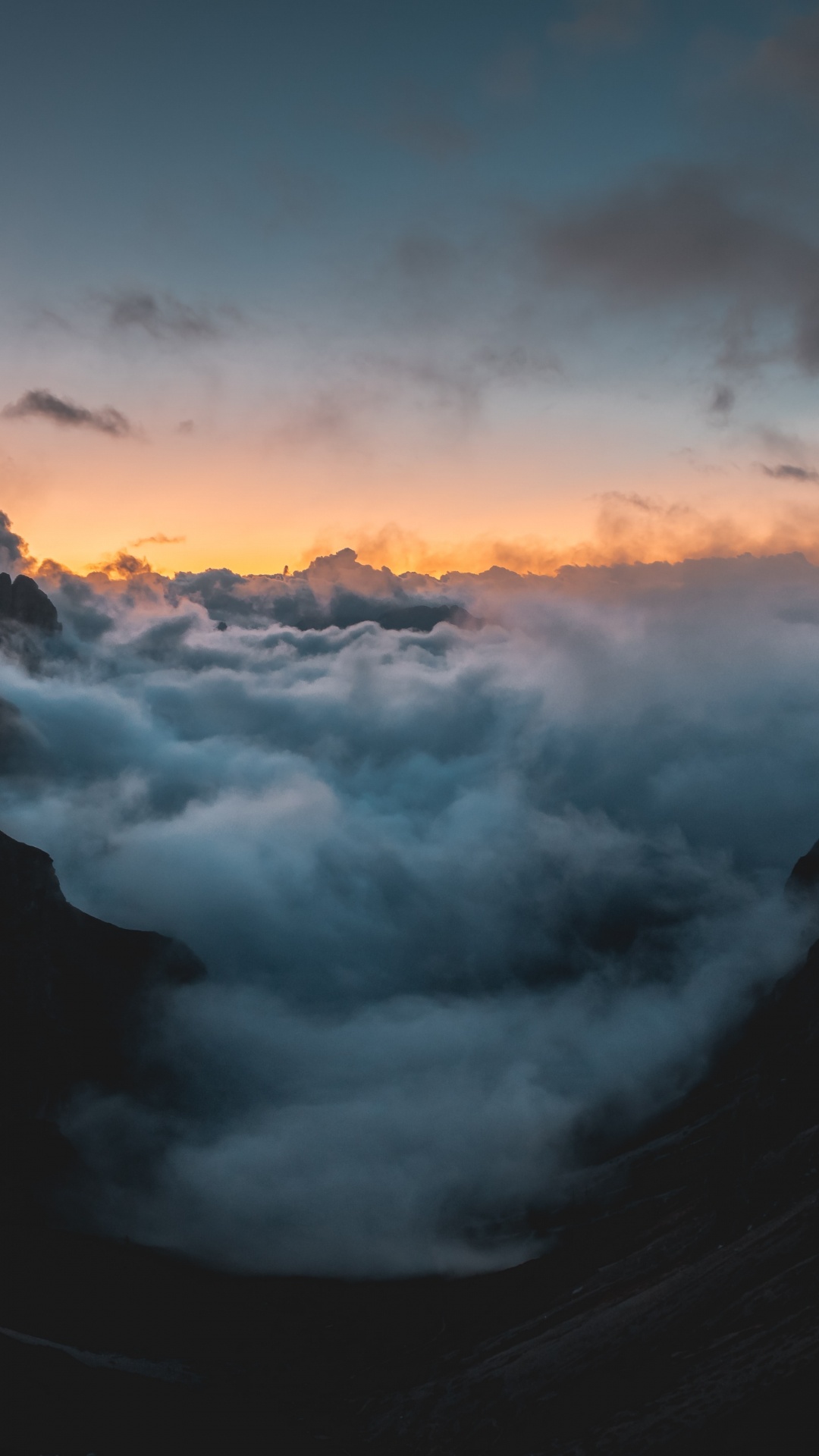 Обои закат, сумрак, облако, атмосфера, кучевое облако в разрешении 1080x1920