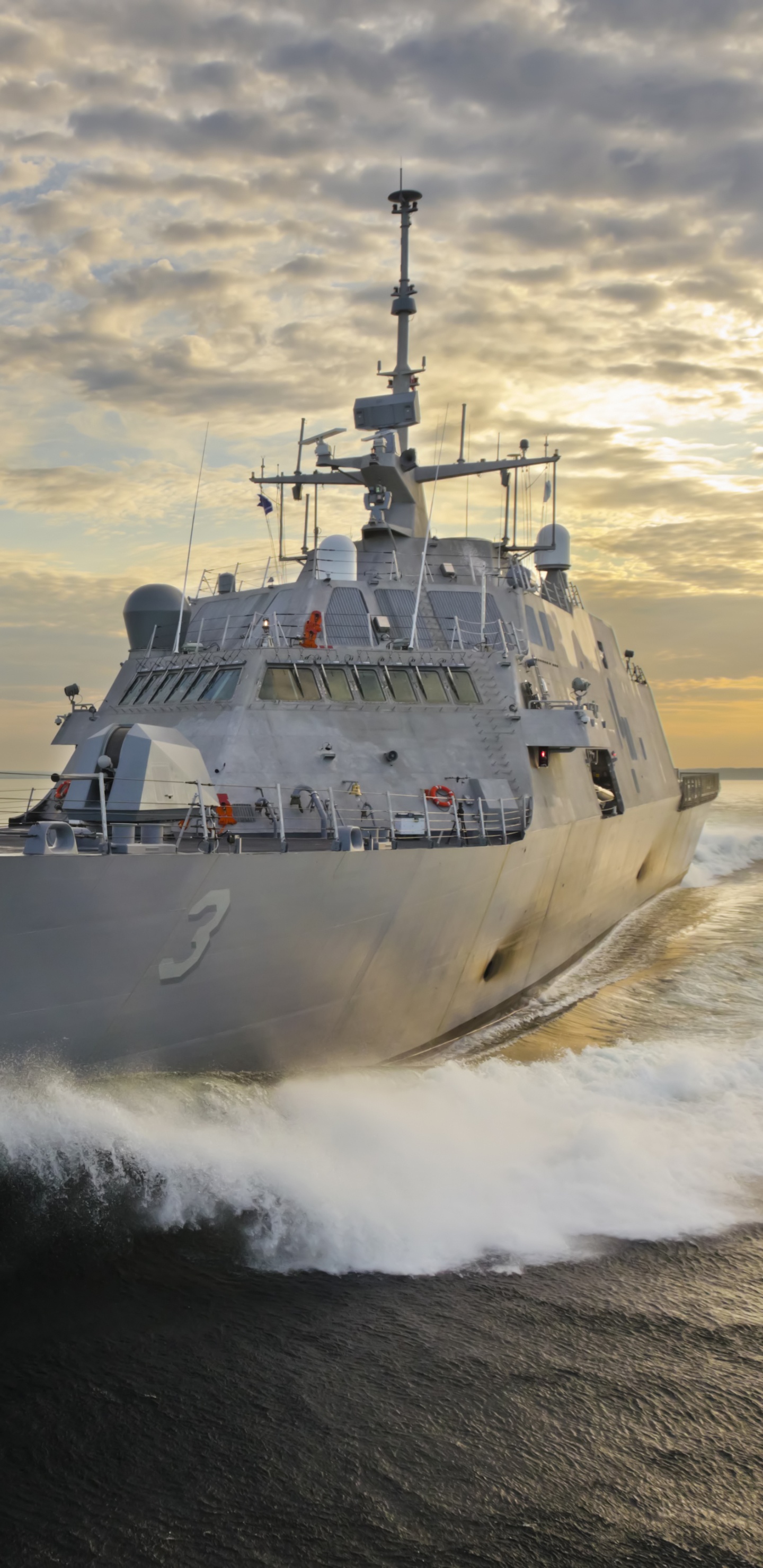 Обои прибрежный боевой корабль, Свобода-класс надводных боевых кораблей, военно морской флот США, корабль, военный корабль в разрешении 1440x2960