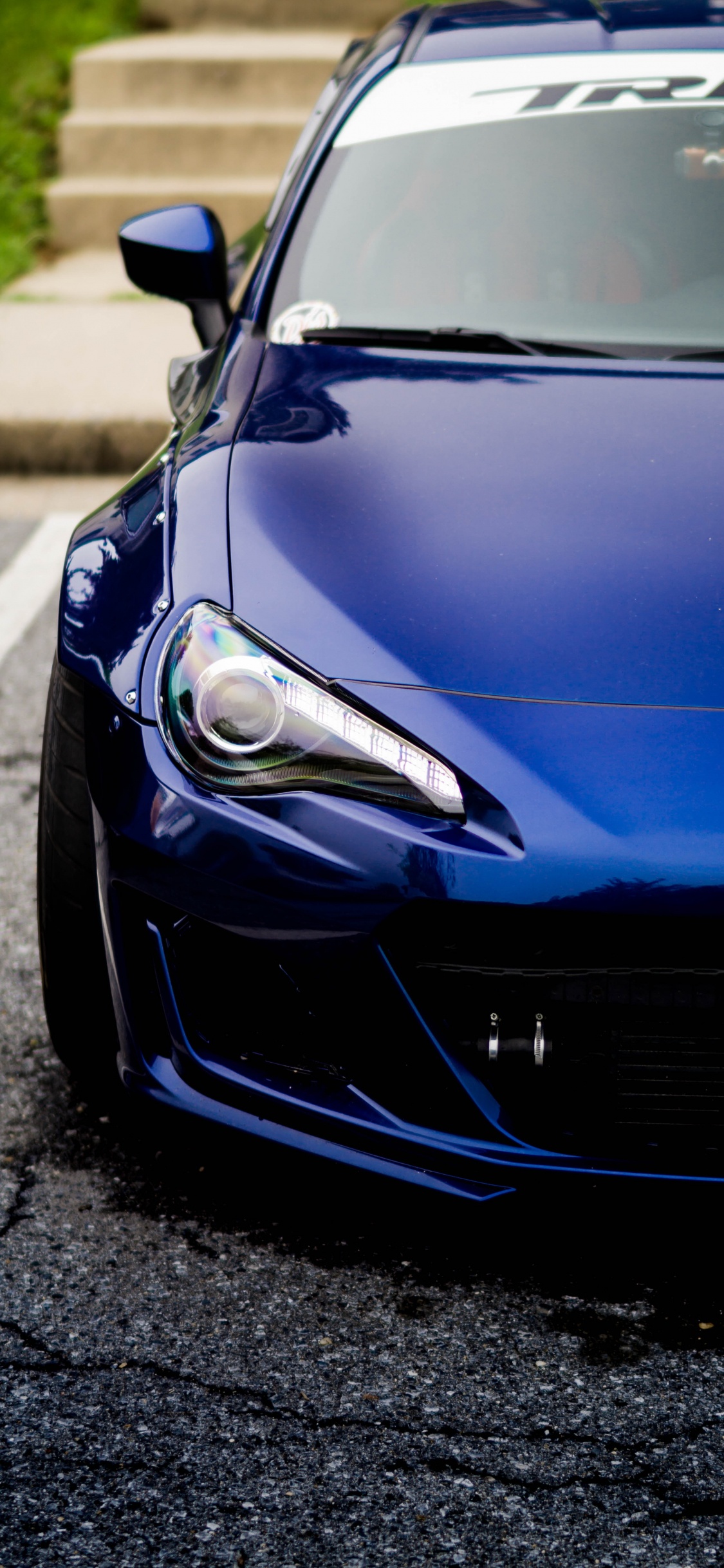 Обои семейный автомобиль, спорткар, легковые автомобили, Субару брз, Бугатти Диво в разрешении 1125x2436