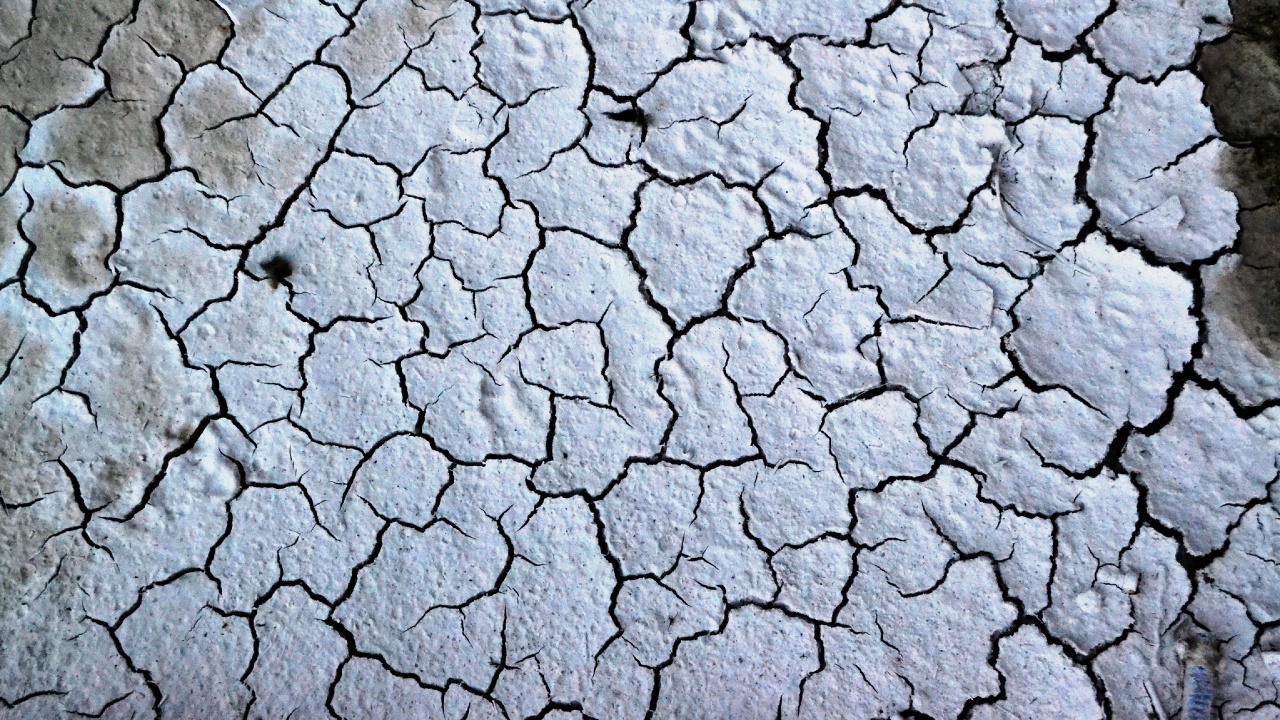 Обои сломанный краски, текстура, засуха, почва, узор в разрешении 1280x720